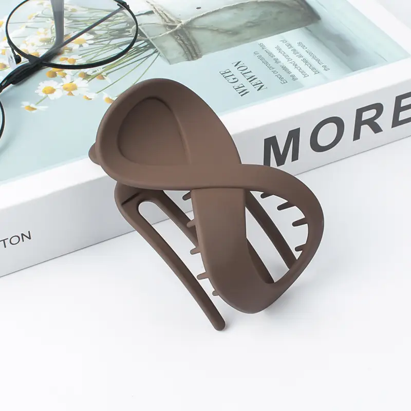 8-Shaped Shark Clip Hair Accessories Wholesale - Image 4