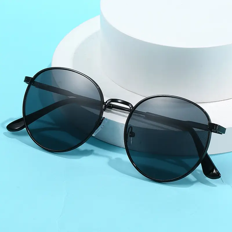 Men Retro Gold Frame Sunglasses Black Tint