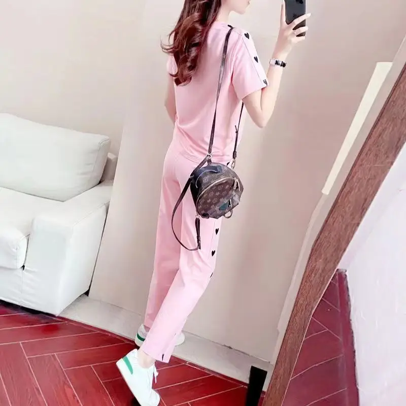Pink Heart Print Women's Summer Casual Two-Piece Set - Image 4