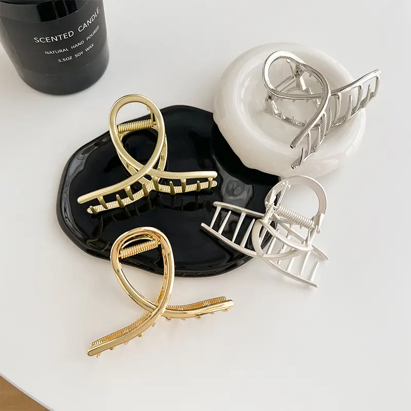 Gold Korean Style Hairpin for Women - Image 3