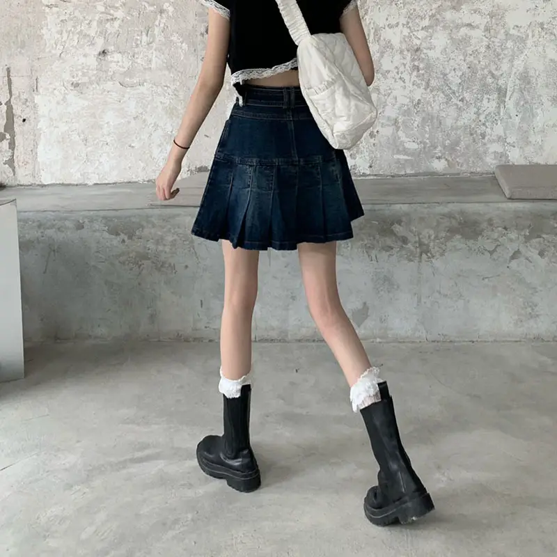 Women Pleated Denim Shorts High Waist Slimming - Image 5