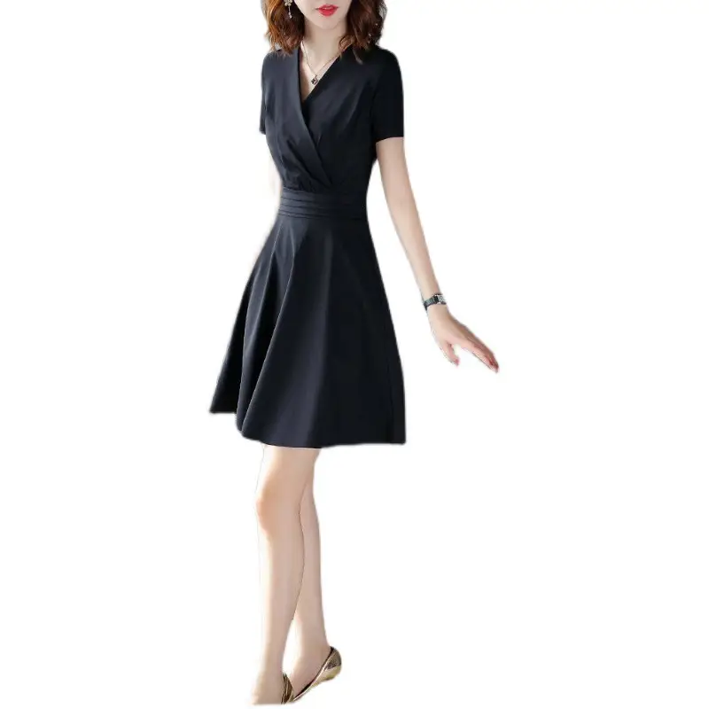 Women's Red Short Sleeve V-Neck Dress Large - Image 5