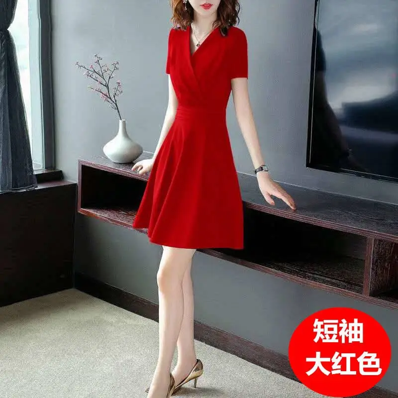 Women's Red Short Sleeve V-Neck Dress Large — feature 20