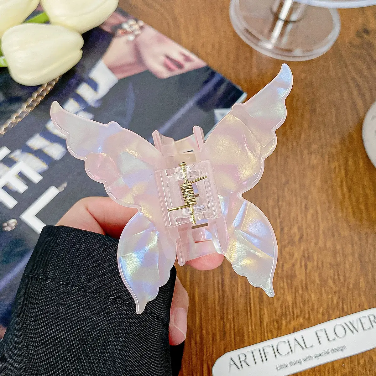 Artificial Butterfly Hair Clip for Women Mermaid Hijimi Style - Image 2