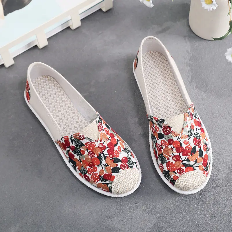 Spring and Autumn Women's Canvas Shoes, Old Beijing Cloth Shoes, Trendy and Versatile, Non-Slip, Soft-Soled, Comfortable Slip-On Flat Shoes