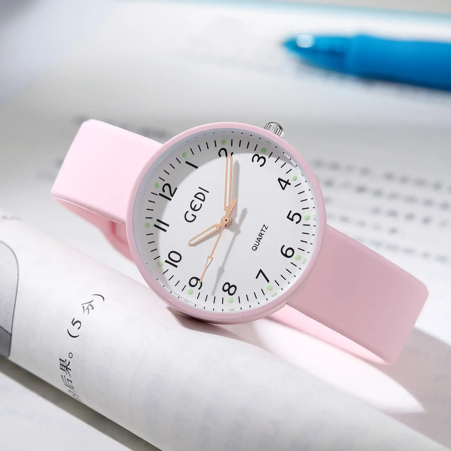 Pink Jelly Silicone Women's Quartz Watch - Image 8