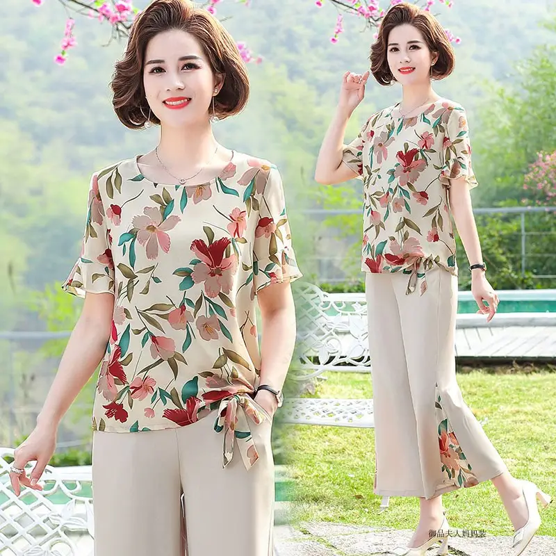 Mother Summer Floral T-Shirt Large Loose Sleeve — feature 1