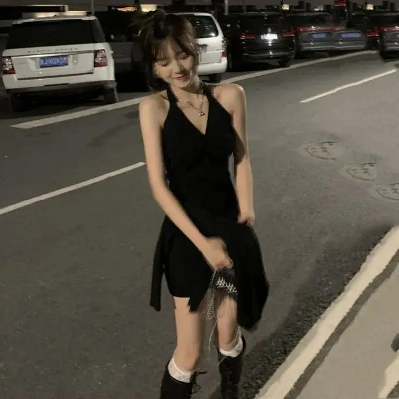 Black Slim Fit Backless Dress for Women 2023 — feature 10