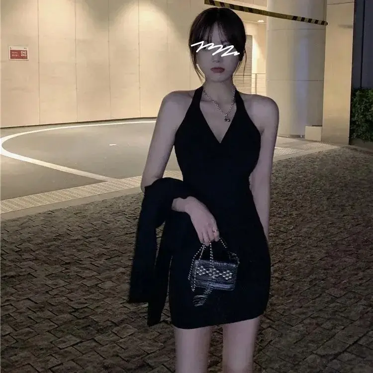 Black Slim Fit Backless Dress for Women 2023 — feature 3