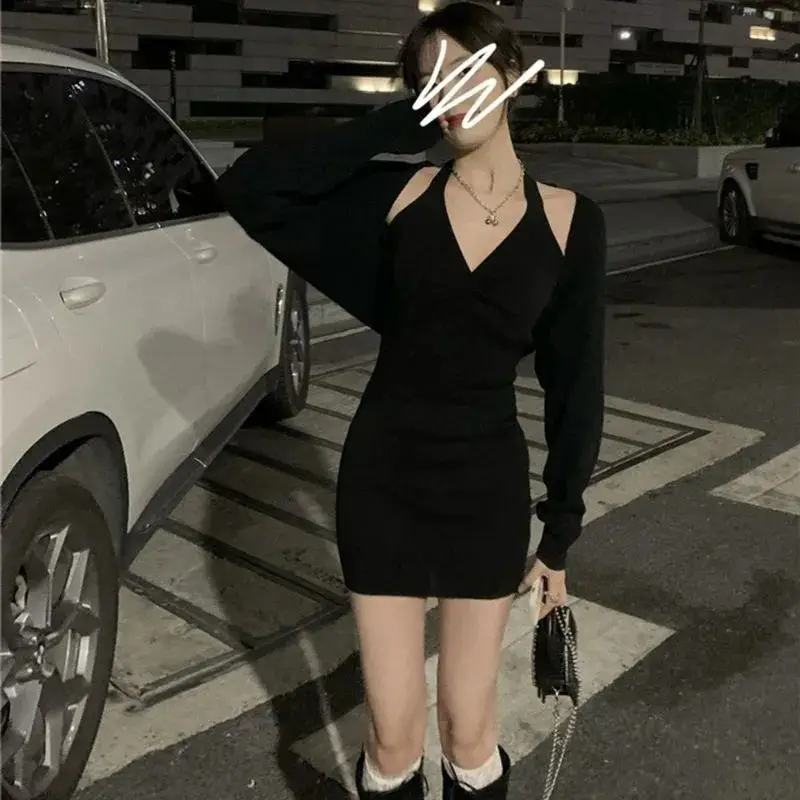 Black Slim Fit Backless Dress for Women 2023 — feature 7