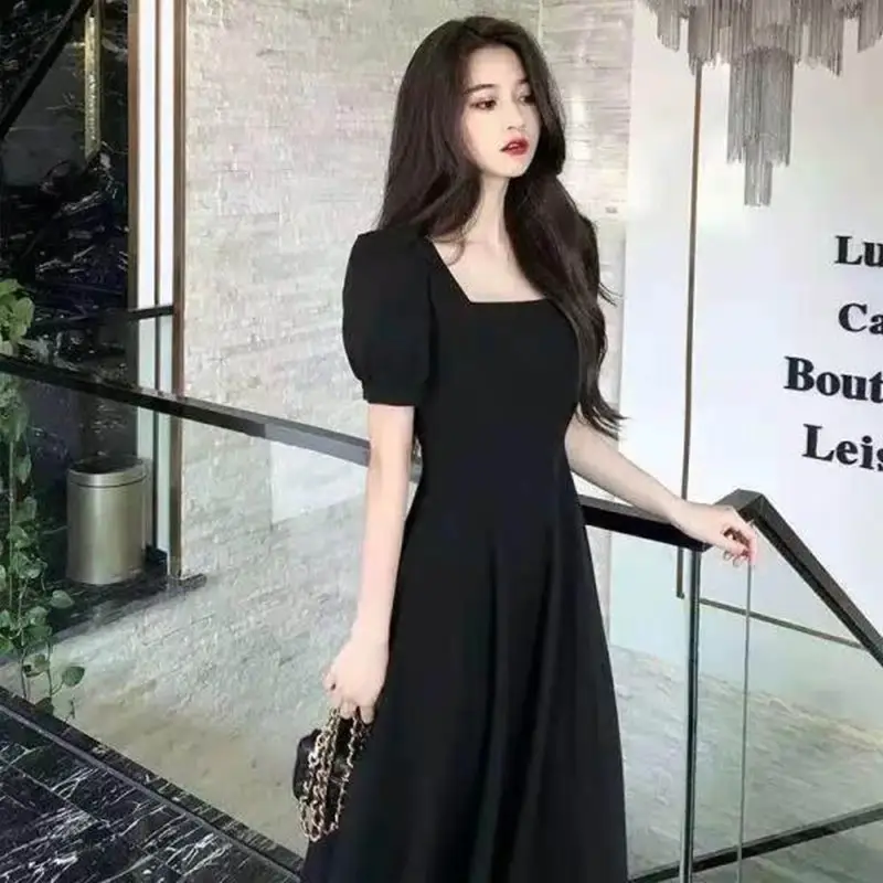 Women's Maroon Puff Sleeve Skirt Dress - Image 6