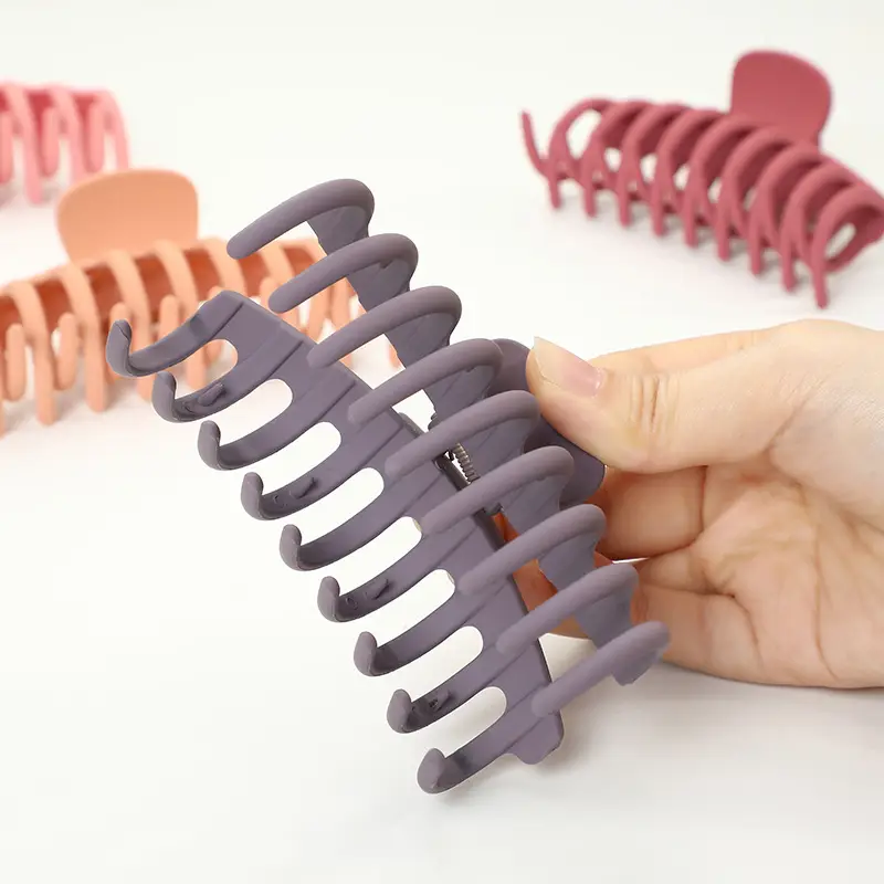 Korean Style Large Back Clip for Women