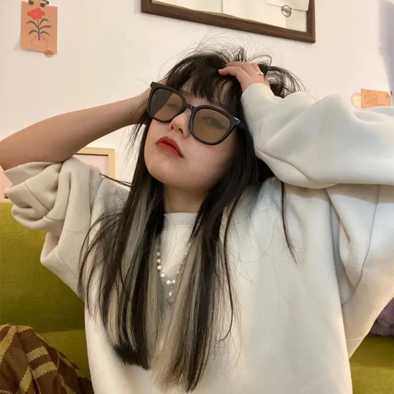 Black Frame Sunglasses with Green Tint 2022 Style - Image 6