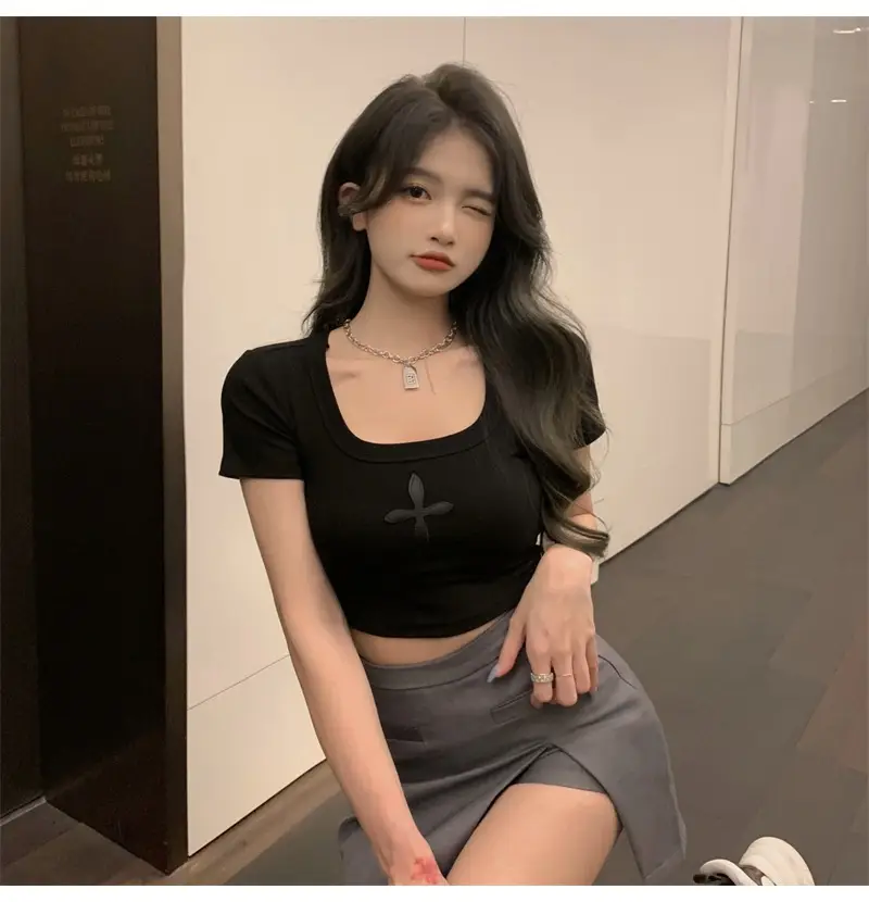 Black U-Neck Exposed Collar Top for Women — feature 19