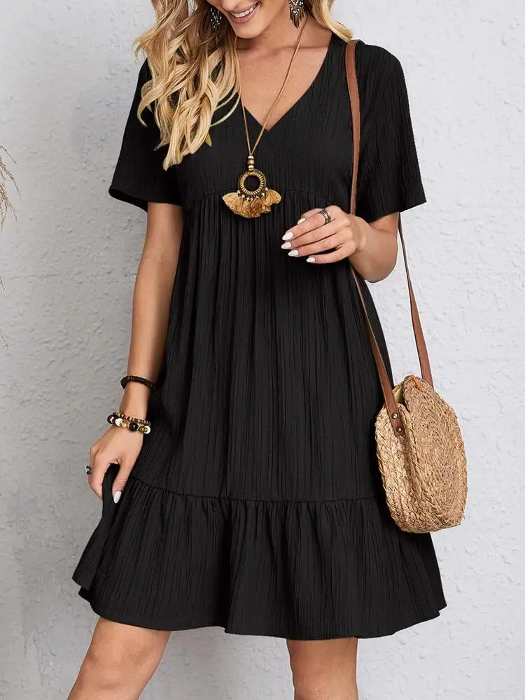 2022 Women's Green V-Neck Ruffled Dress - Image 3