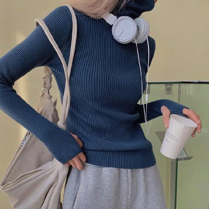 Black Long Sleeve Knitted Top for Women