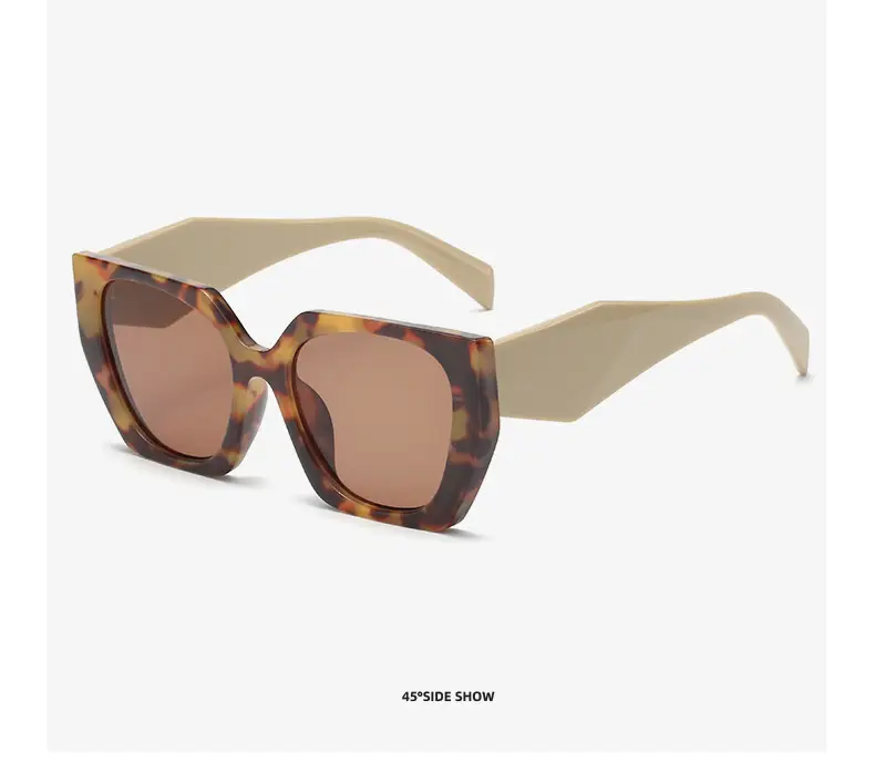 New European Sunglasses Diamond Temples Contrasting Colors — feature 19