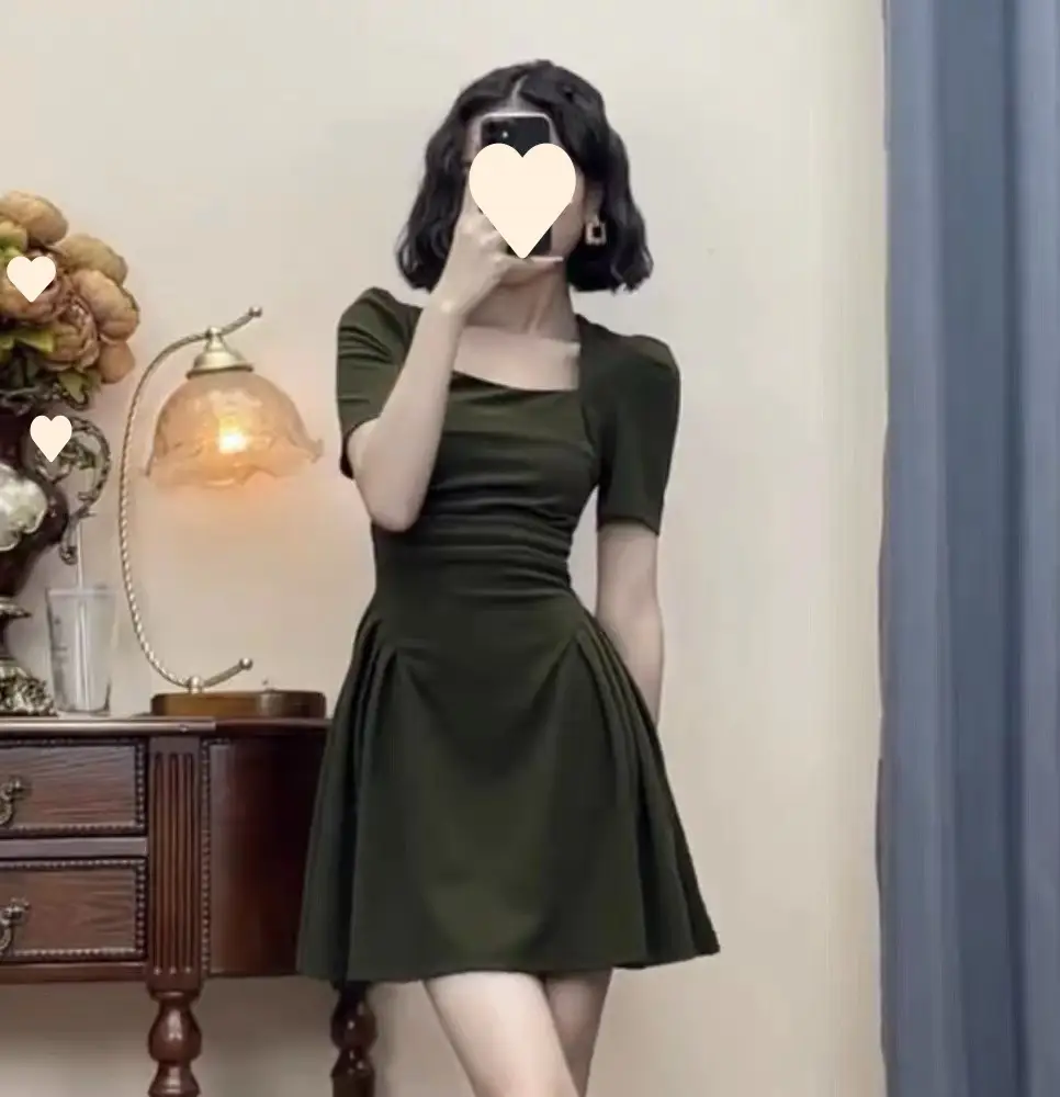 Black Square Collar Pleated Skirt Dress for Women — feature 3
