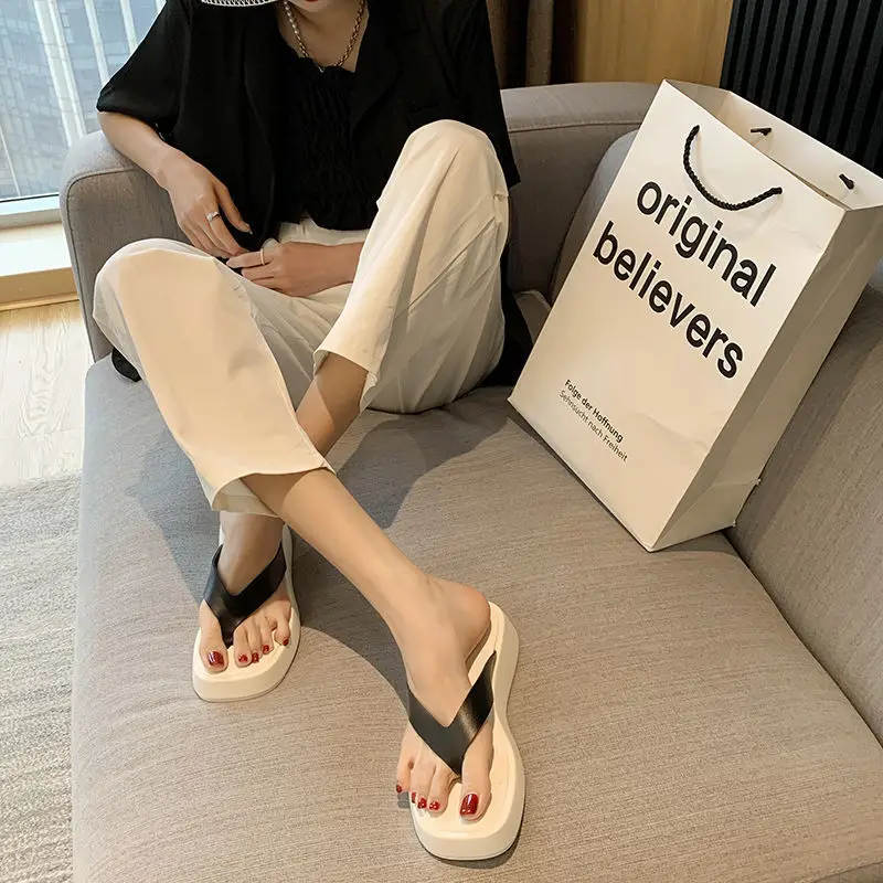 Women Black Korean Muffin Flip Flops Thick Sole 2023