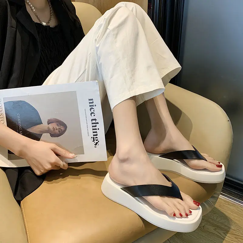 Women Black Korean Muffin Flip Flops Thick Sole 2023