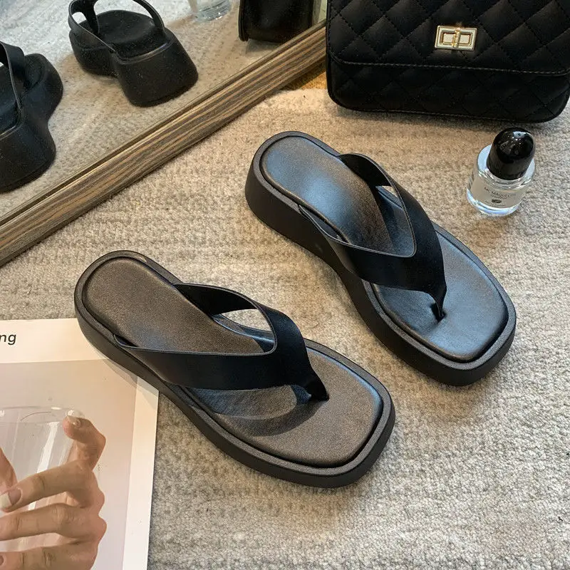 Women Black Korean Muffin Flip Flops Thick Sole 2023