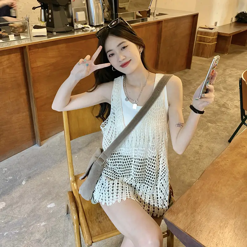 Women's White Crochet Hollow Knitted Vest Vest Summer Outfit Korean Style - Image 2