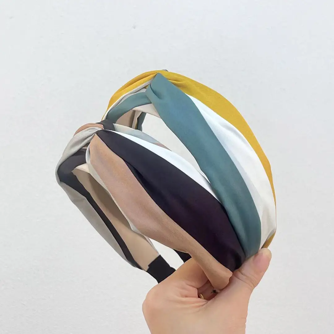 New Cross Hairband with Contrast Fabric Wide Brim — feature 4
