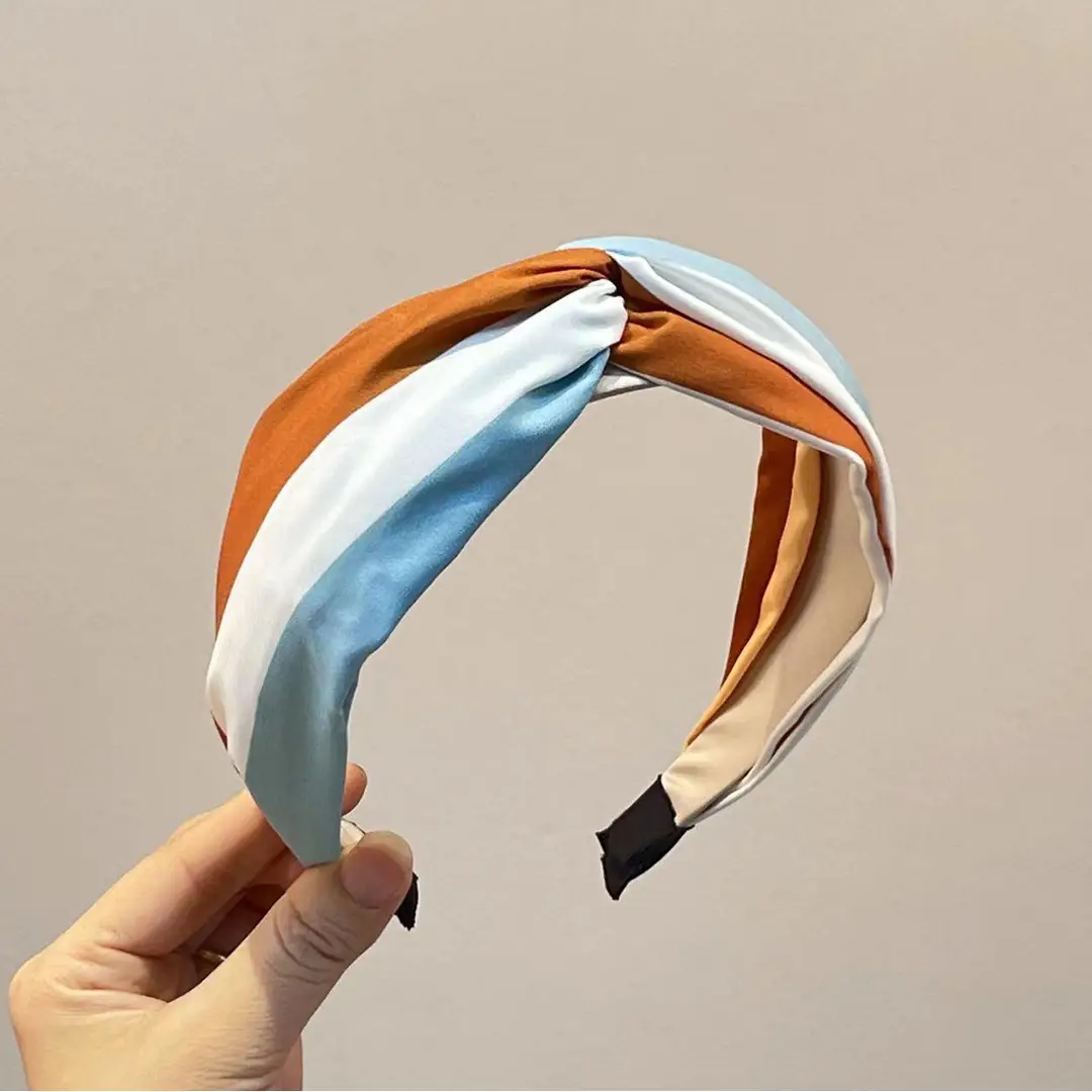 New Cross Hairband with Contrast Fabric Wide Brim - Image 3