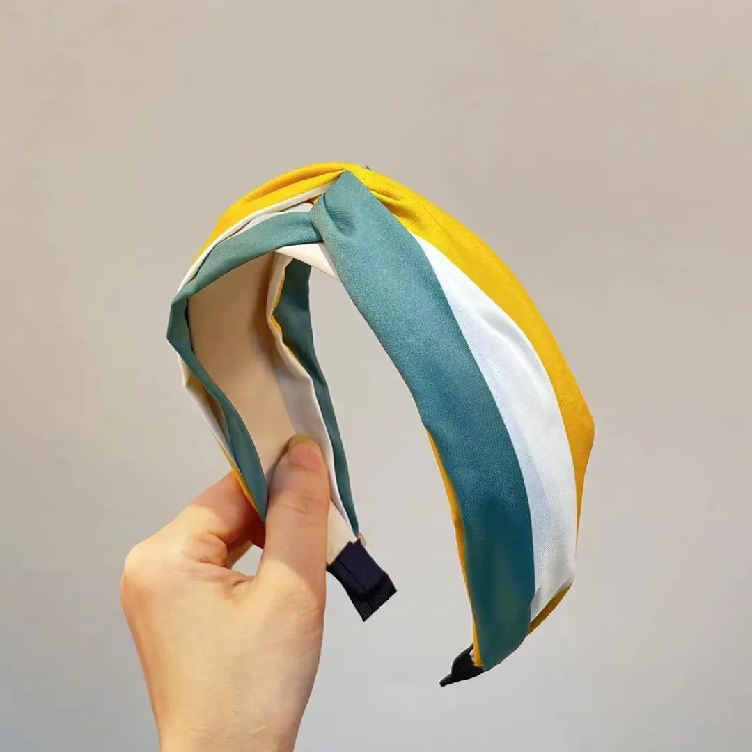 New Cross Hairband with Contrast Fabric Wide Brim - Image 4