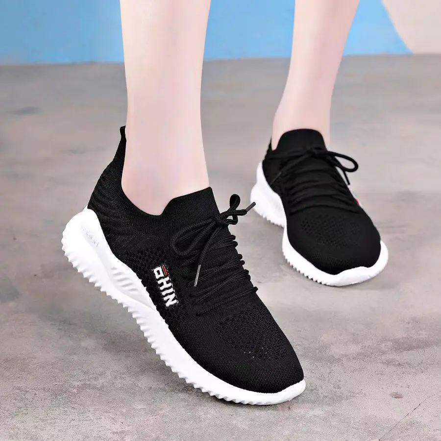 Sports Shoes 2026 Summer New Style Fly-Woven Mesh Comfortable Breathable Casual Shoes Lazy Slip-On Outdoor Running Shoes - Image 5