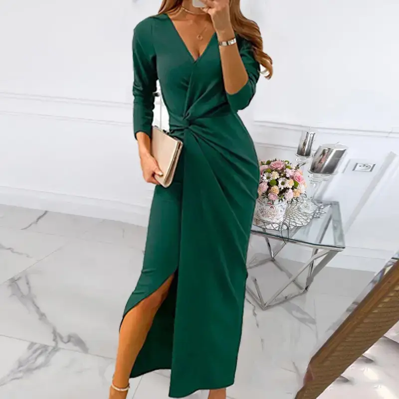 2023 Green Long Dress with V-Neck & Side Slit - Image 4