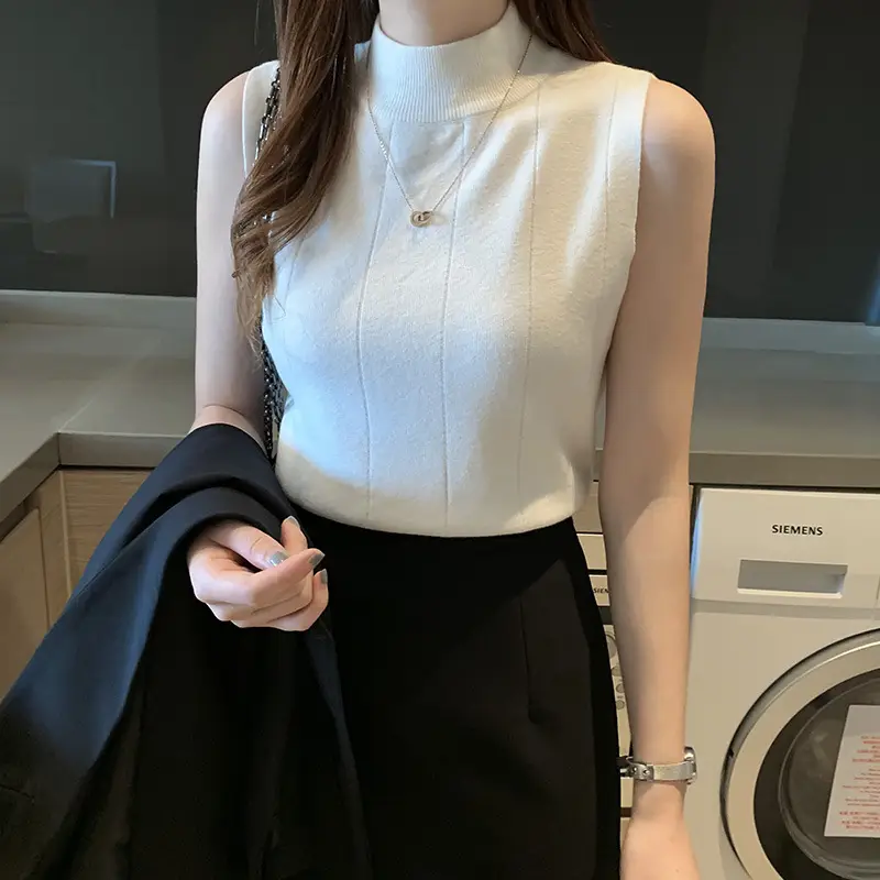 Women's Green Sleeveless Knit Top Vest - Image 4