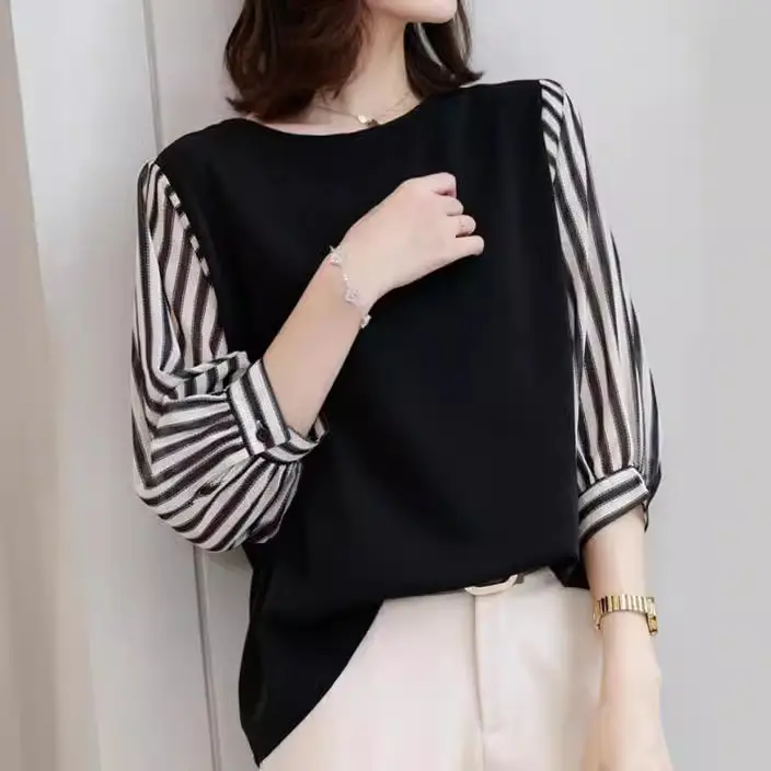 7-Color Fake Two-Piece T-Shirt Top for Women - Image 10