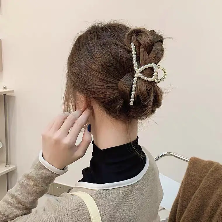 Electroplated Pearl Cyber Hair Clip for Women - Image 39