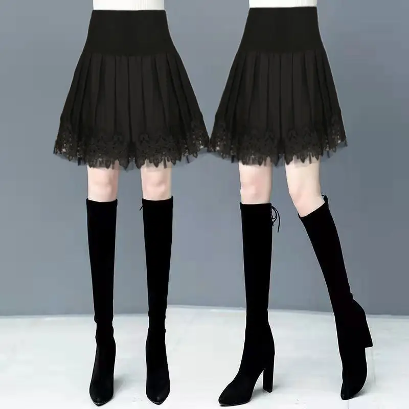 Black High Waist Pleated Skirt with Lace Base Large Size - Image 4