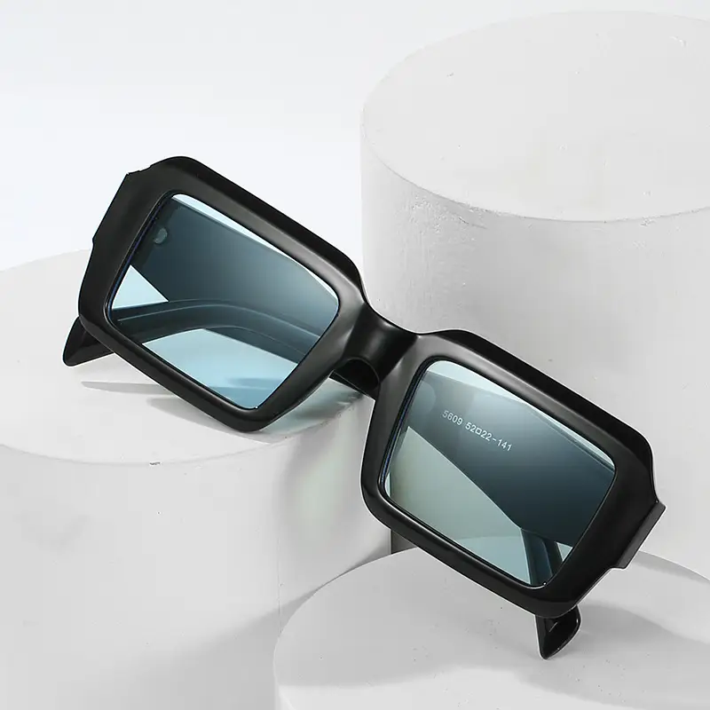 White Square Sunglasses for Women Street Style - Image 13