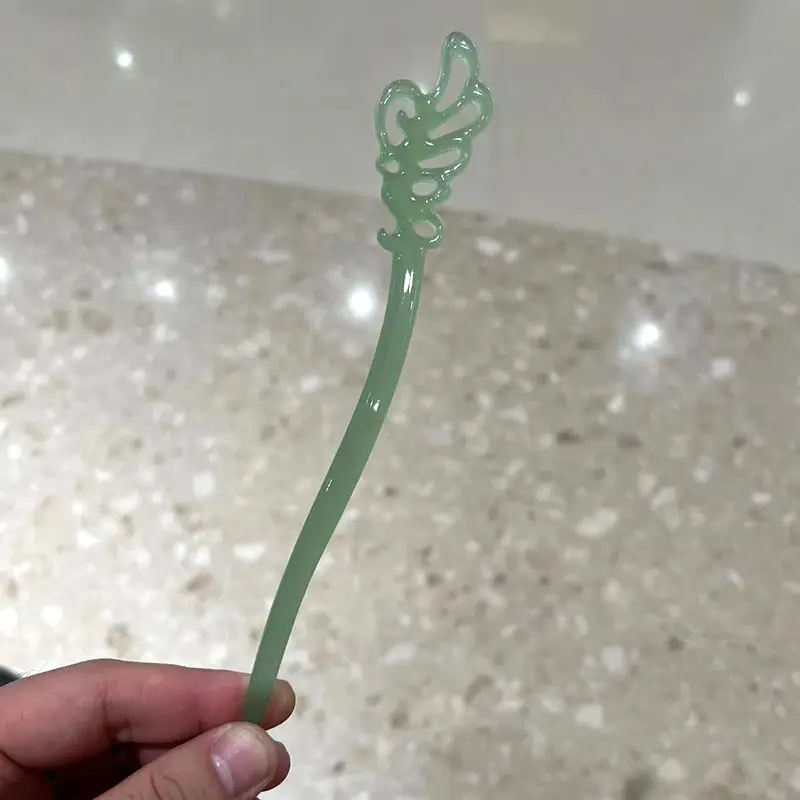 Vintage Imitation Jade Acrylic Hairpin with Holographic Finish - Image 7