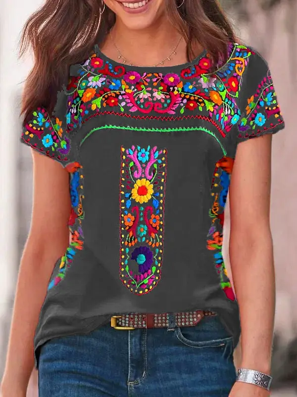 2023 Women Printed T-Shirt Black Embroidered Floral - Image 2