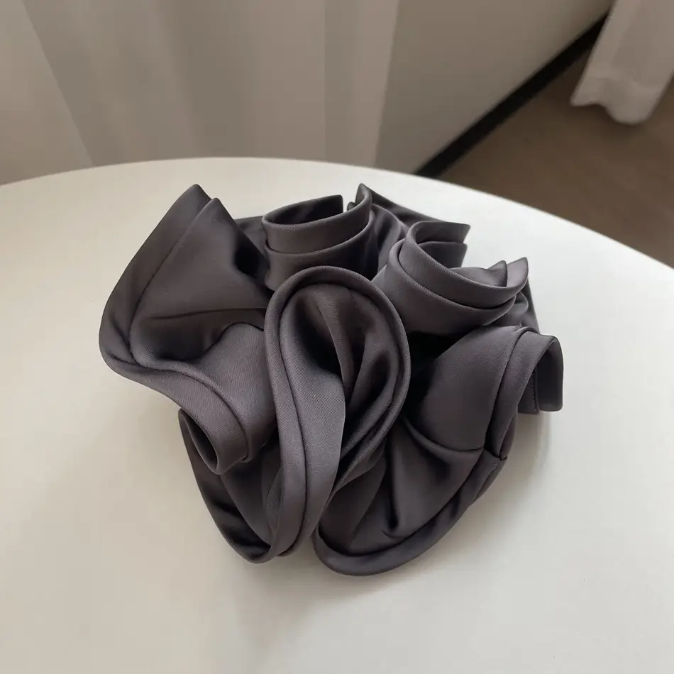 504# dark gray (wood ear hair ring)