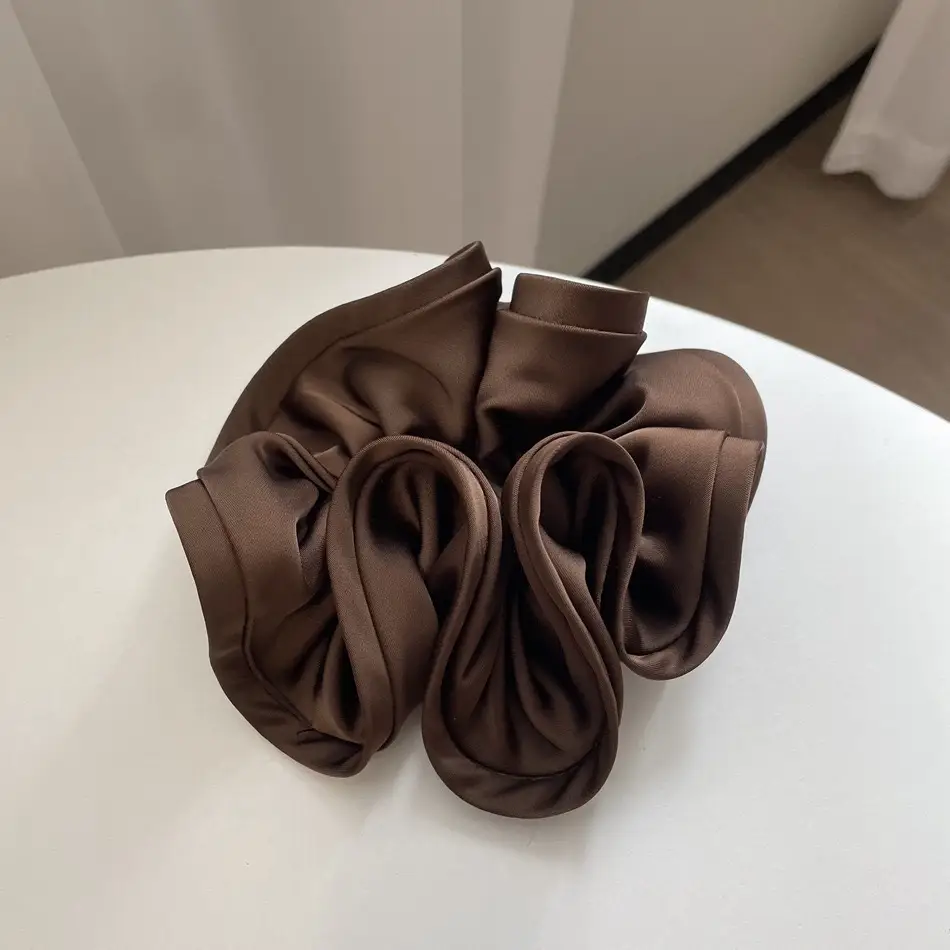 506# deep coffee (wood ear hair ring)
