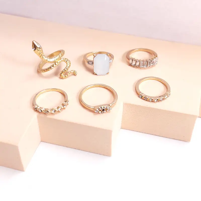 Green Crystal Snake Ring Set for Women Adjustable Gold - Image 3