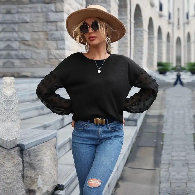 Black Lace Knitted Crossbody Top for Women - Image 3