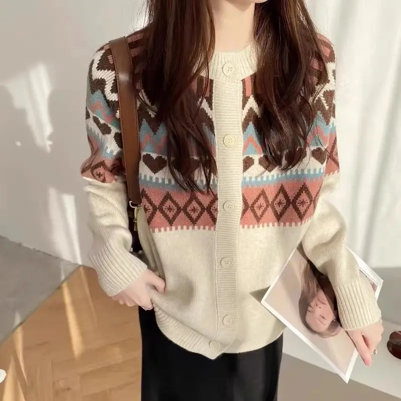 Vintage Jacquard Crewneck Sweater Women's Cardigan 2022 Spring Autumn New Loose Ethnic Style Sweater Coat Women's Top - Image 7