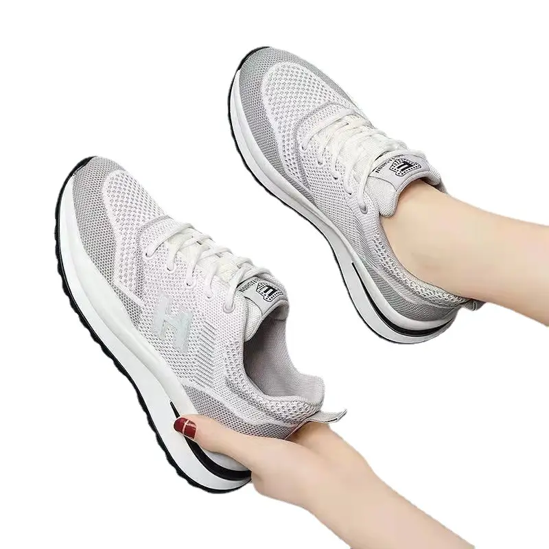 Spring New Flying Woven Women's Sports Shoes Fashion All-match Running Shoes Mesh Casual Female Student Shoes Foreign Trade Women's Shoes - Image 8
