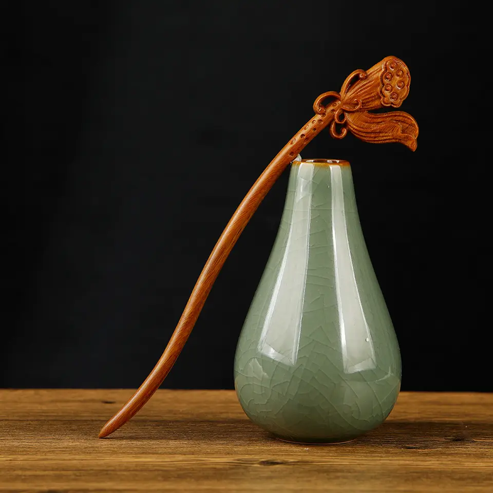 Chinese Hanfu Hairpin with Dragon Design Green Sandalwood