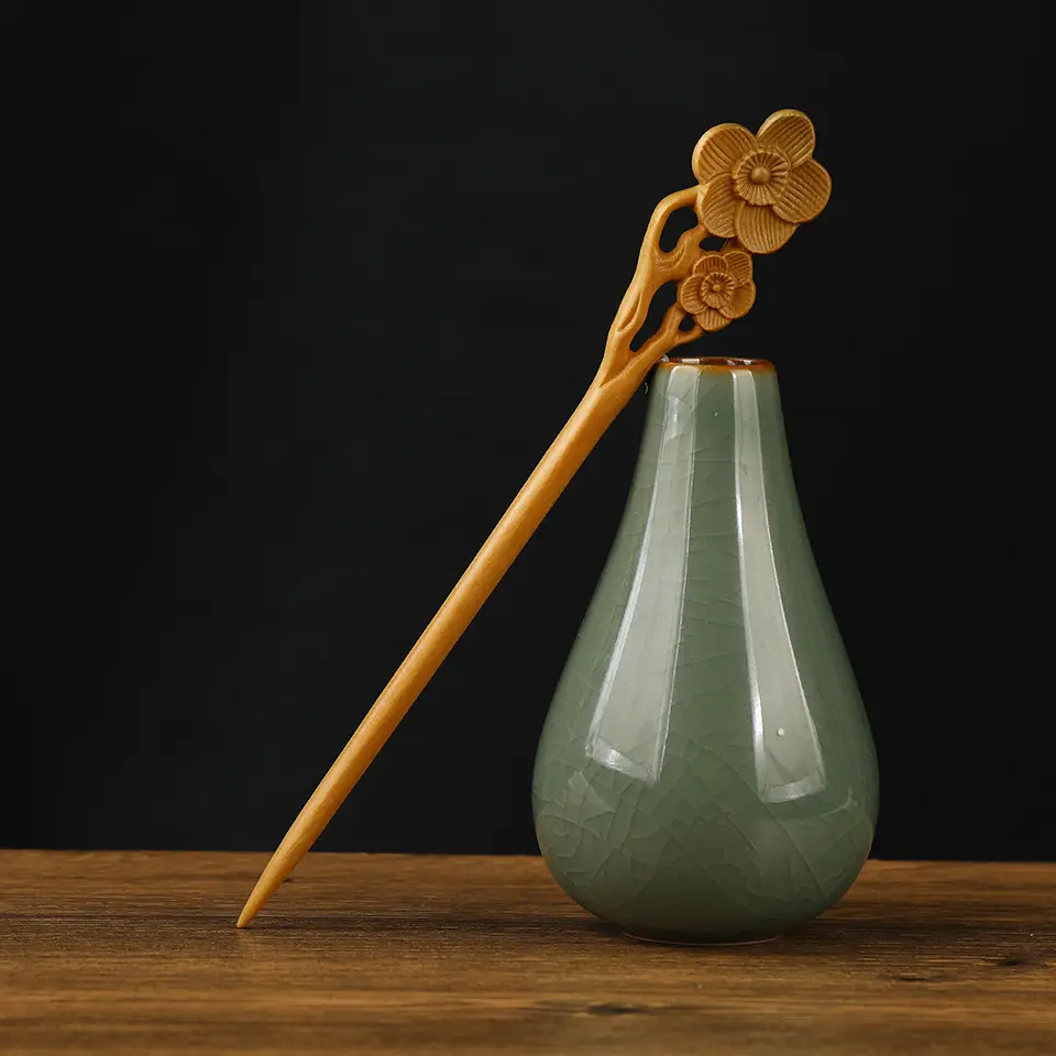 Chinese Hanfu Hairpin with Dragon Design Green Sandalwood