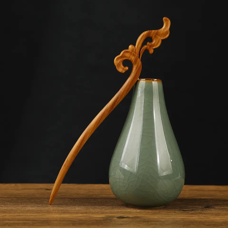 Chinese Hanfu Hairpin with Dragon Design Green Sandalwood