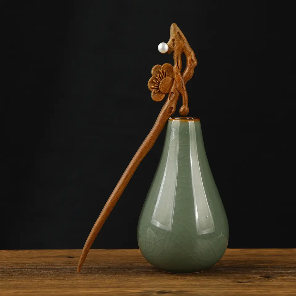 Chinese Hanfu Hairpin with Dragon Design Green Sandalwood
