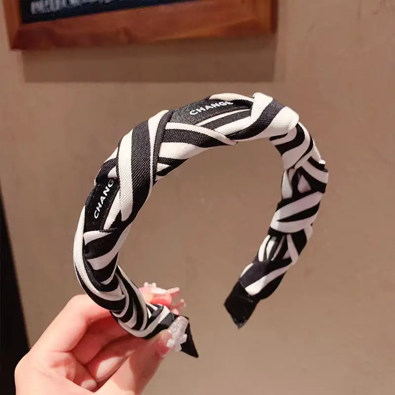 Chiang Brand Zebra Striped Headband Pressing Card - Image 4