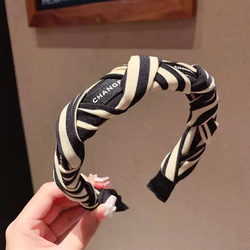 Chiang Brand Zebra Striped Headband Pressing Card - Image 5